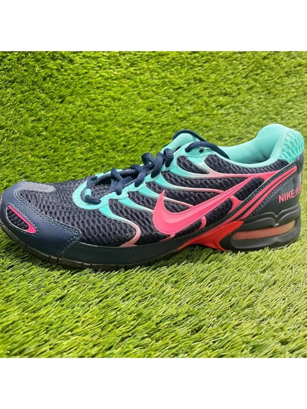 Nike please review